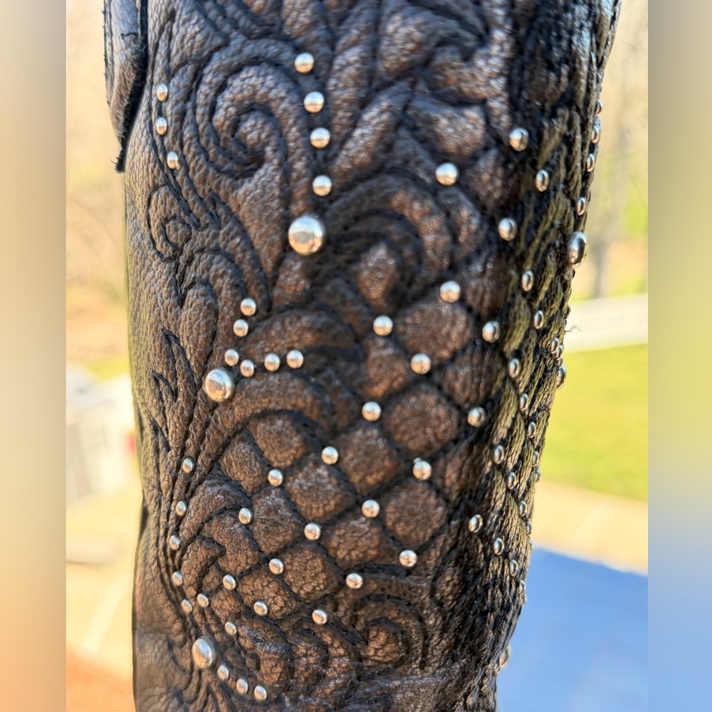 Corral Studded, Elaborately, Embroidered, Boots. - Picture 11 of 13